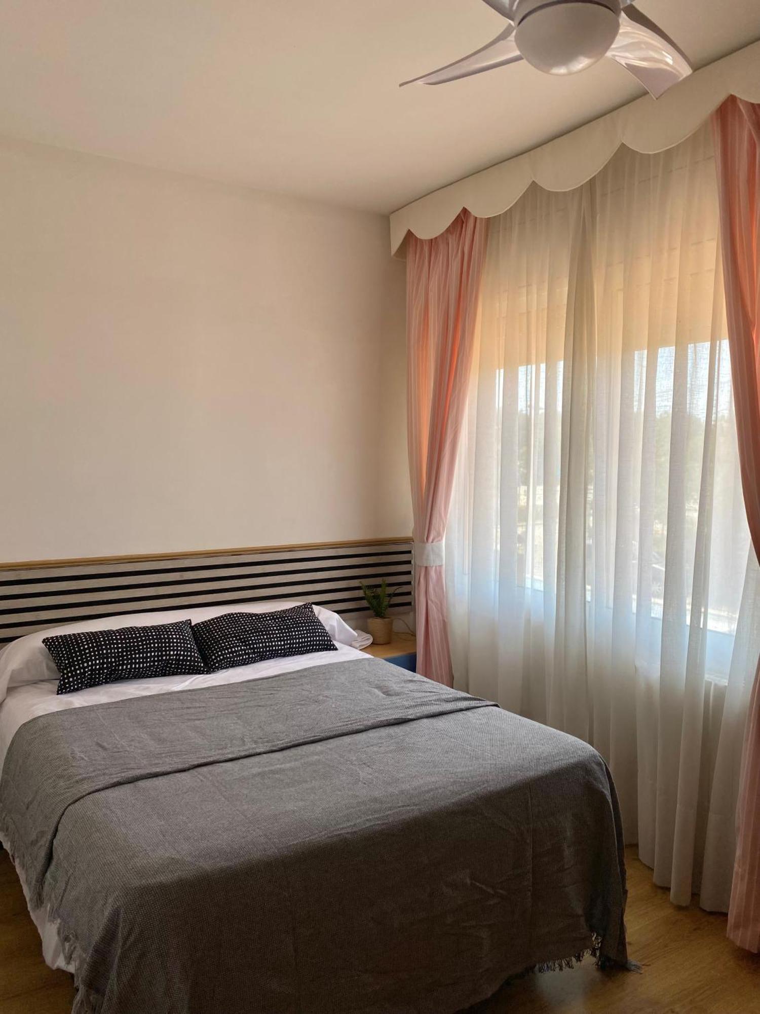 Villa Isabel Sitges, Rocamar Sant Pere De Ribes Bagian luar foto