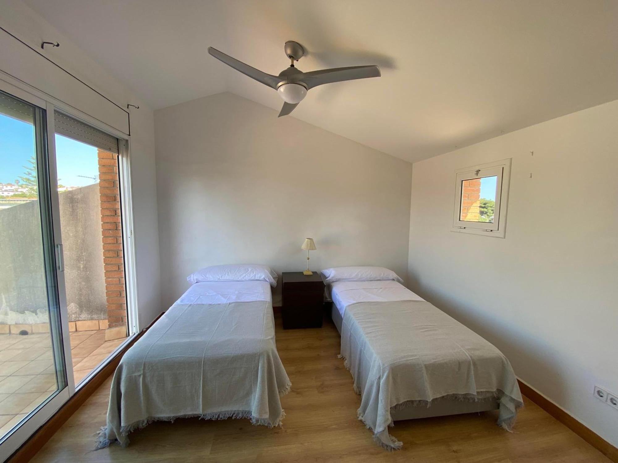 Villa Isabel Sitges, Rocamar Sant Pere De Ribes Bagian luar foto